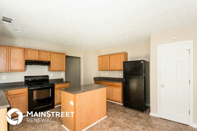 Building Photo - 4526 Parkway Cir