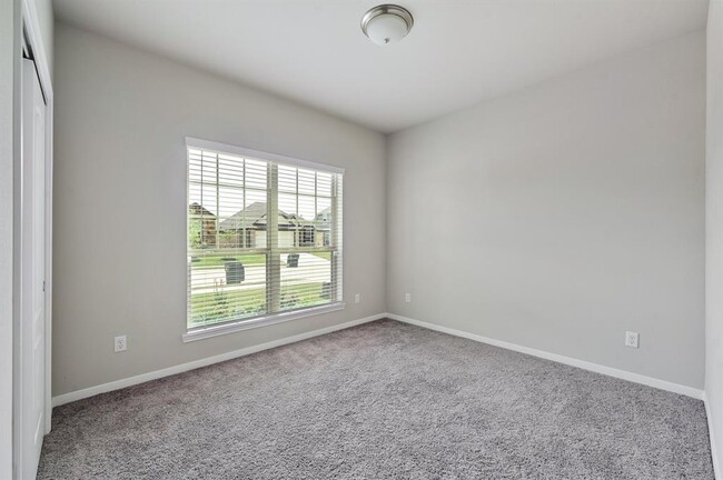 Building Photo - 6306 Daytona Dr