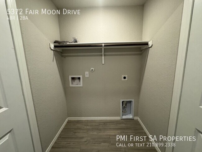 Building Photo - 5372 Fair Moon Dr