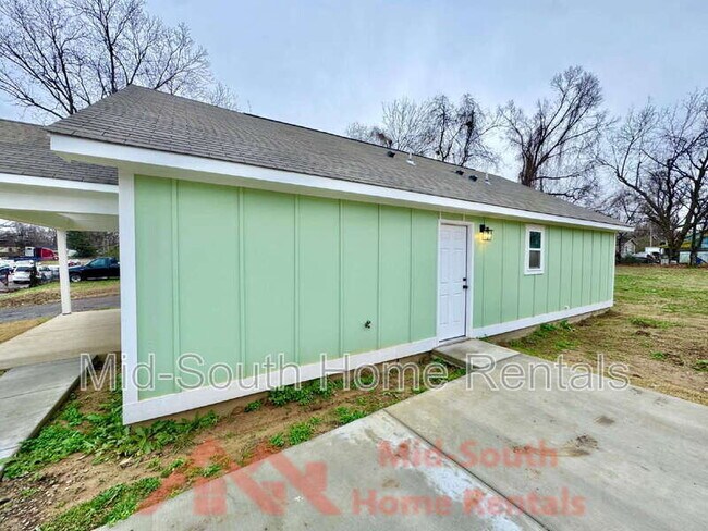 Building Photo - 581 Gilleas Rd