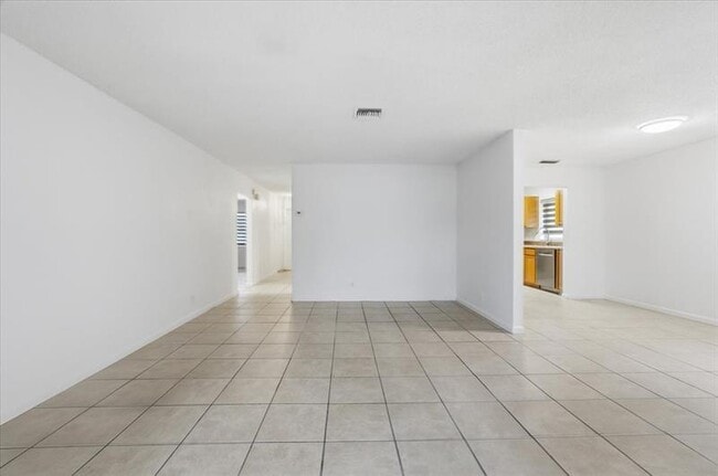 Building Photo - 10151 NW 35th St