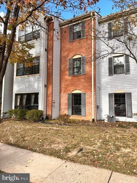 Building Photo - 27 Gilpin Ct
