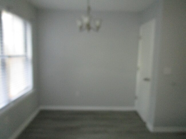 Building Photo - 1960 Gion St