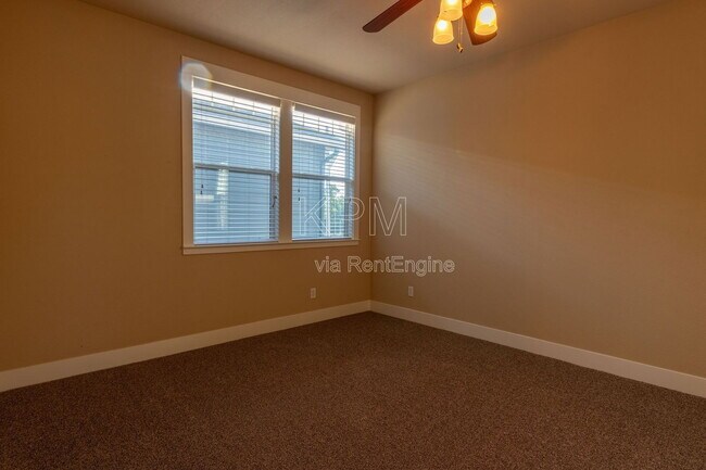 Building Photo - 2537 Plymouth Oaks Ct