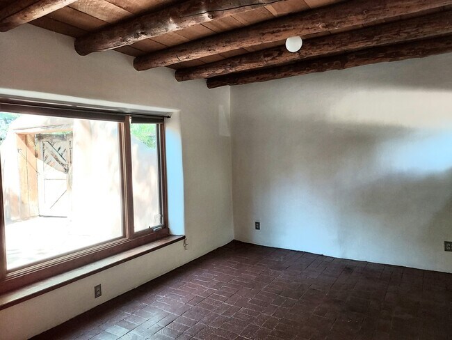 Building Photo - 20 Rancho Ancon Ln