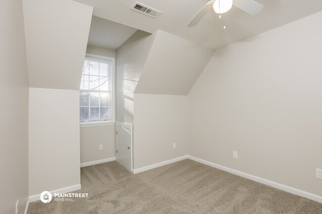 Building Photo - 90 Cedarhurst Ln