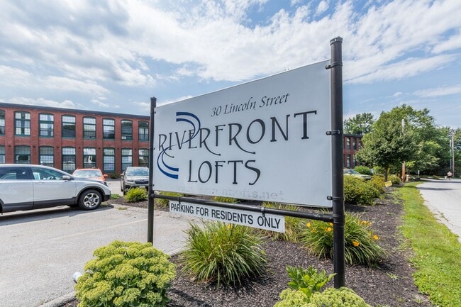 Primary Photo - Westbrook 1BD/1BA Condo at Riverfront Loft...