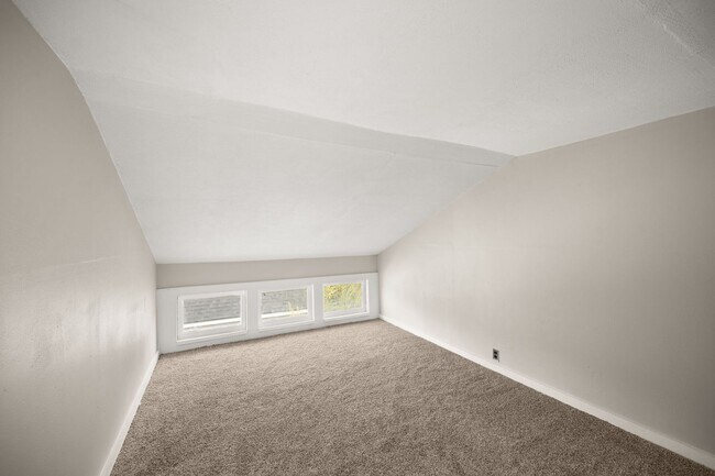 Building Photo - 4917 N Smith St