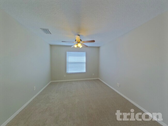 Building Photo - 9540 Baton Rouge Ln