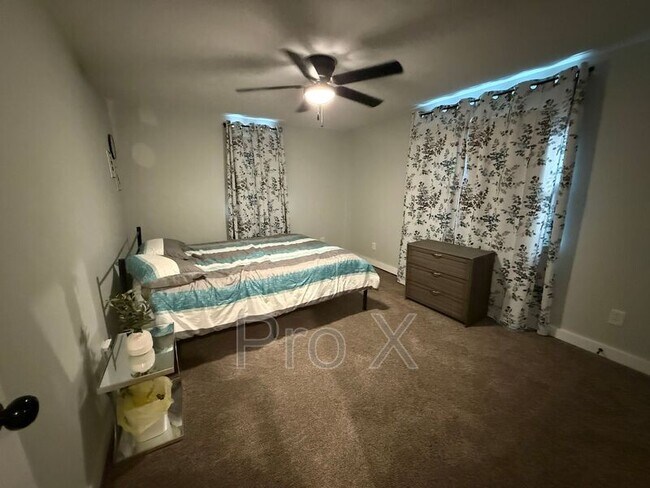 Building Photo - 415 N Pennsylvania St