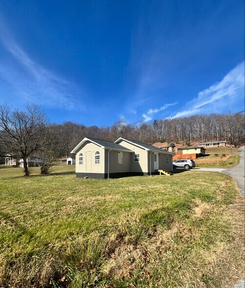 Building Photo - 102 Piedmont St