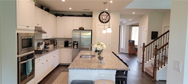 Building Photo - 2268 Hat Bender Lp