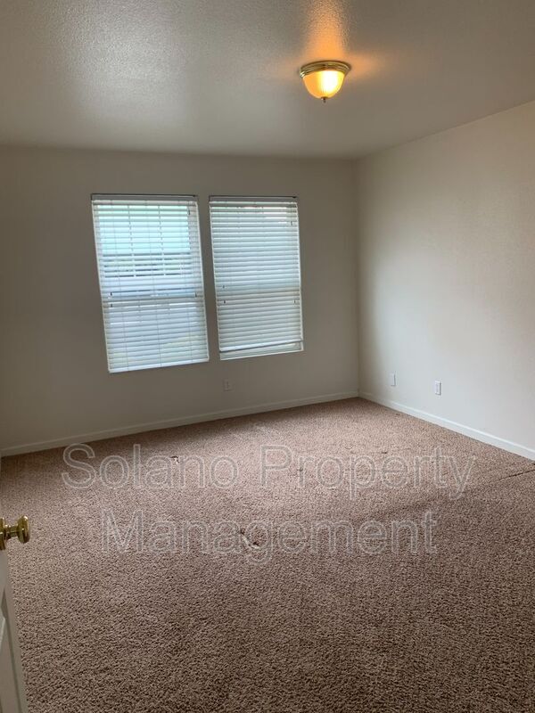 Building Photo - 607 E Monte Vista Ave