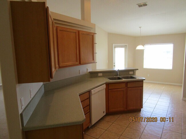 Building Photo - Nice home in Fountains - NW part of Ocala