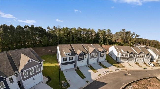 Building Photo - 2527 Riverside Rd