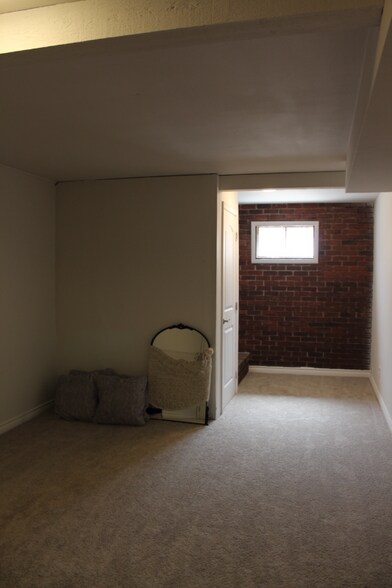 Building Photo - 2166 Catlin Ct