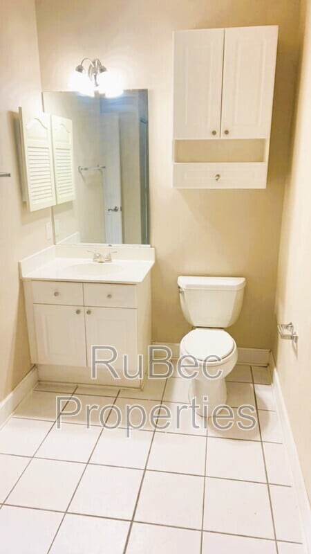 Building Photo - 8967 Meadow Vista Rd