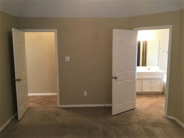 Building Photo - 2411 Morgan Ridge Ln