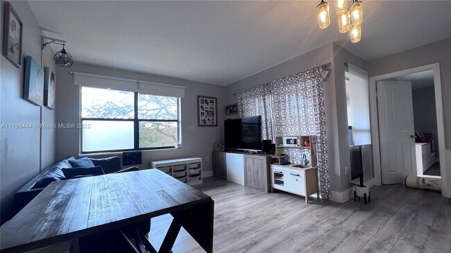 Building Photo - 10835 NW 7th St