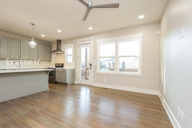 Building Photo - 220 Croleywood Ln