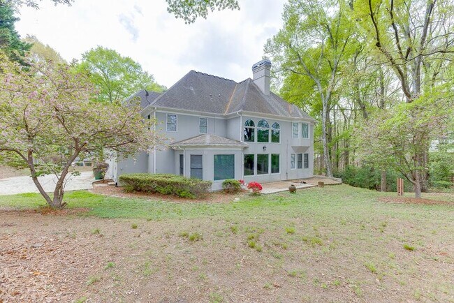 Building Photo - 9345 Riverclub Pkwy