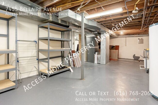 Building Photo - 7455 Bellaire Ave