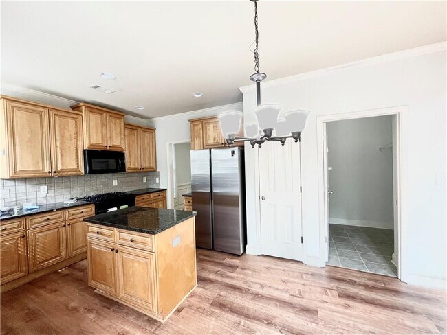 Building Photo - 2620 Village Chase Dr NW