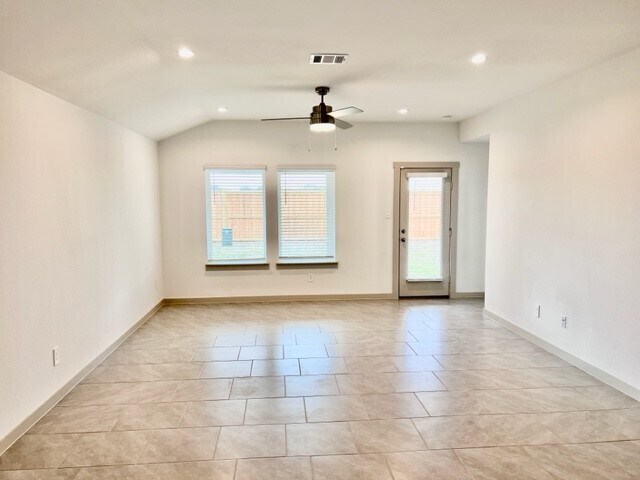 Building Photo - 5026 Pne Hvn Ln