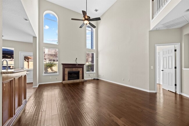 Building Photo - 11118 Sprucedale Ct