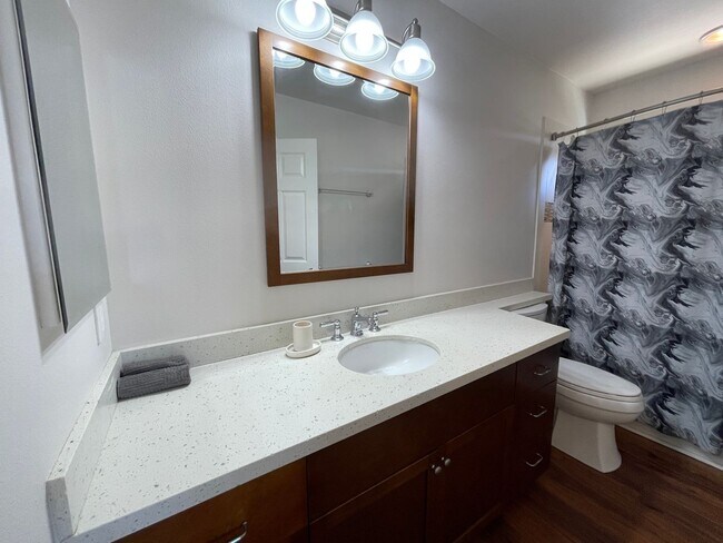 Building Photo - Pet Friendly Kahoma Village Furnished Three Bedroom