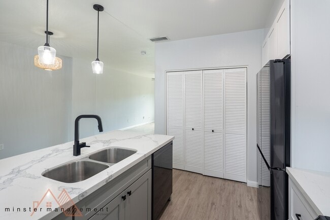 Building Photo - 91-6590-6590 Kapolei Pkwy