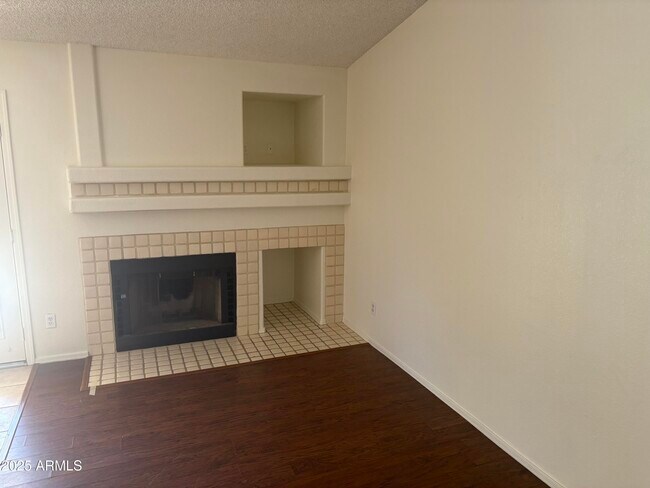 Building Photo - 4661 W Whitten St