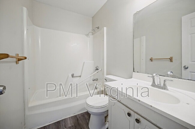 Building Photo - 1474 E Tanners Creek Dr
