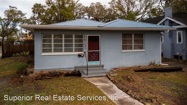 Building Photo - 64 Fullerwood Dr