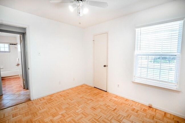 Building Photo - 3611 Cookstown Dr