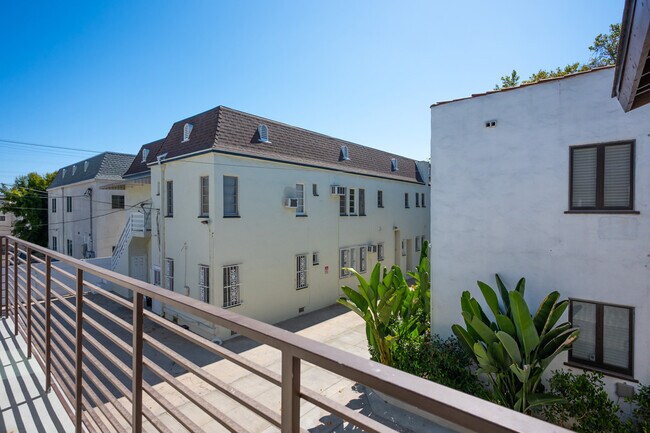 Building Photo - 130 S Harper Ave