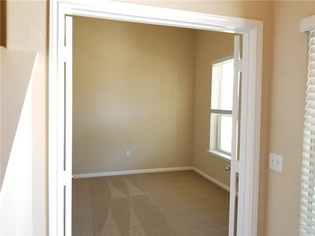 Building Photo - 1448 Brooks Way
