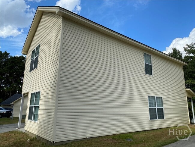 Building Photo - 149 Trellis Way