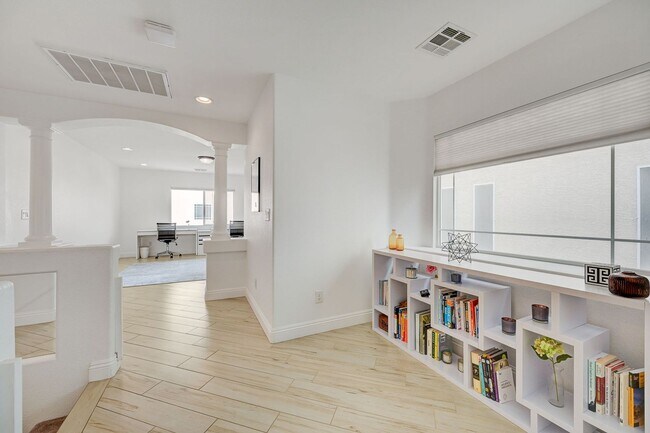 Building Photo - FANTASTIC FULLY UPGRADED FURNISHED RENTAL LOCATED IN THE SOUTHWEST!!!