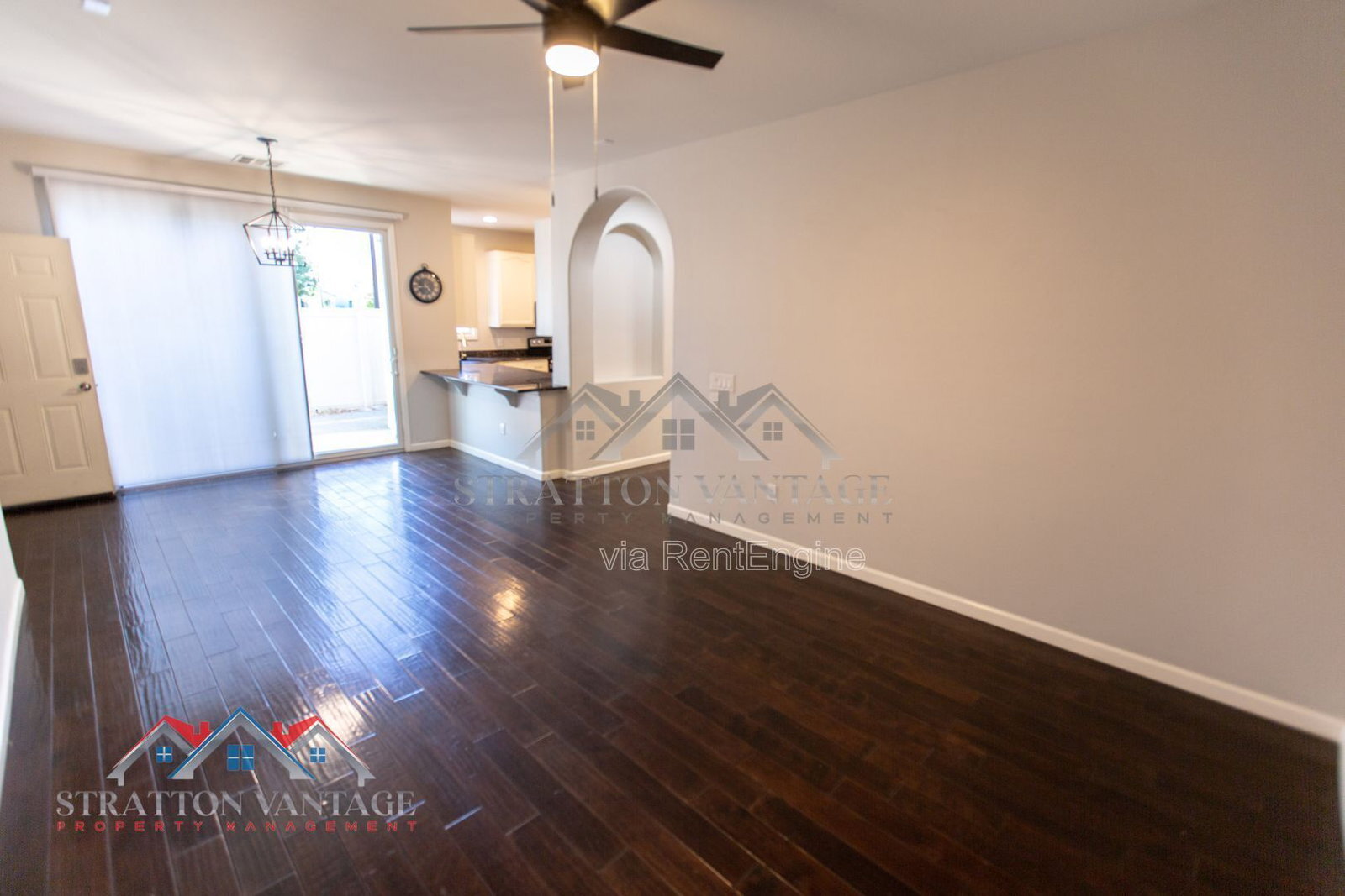 Building Photo - 829 S Huish Dr