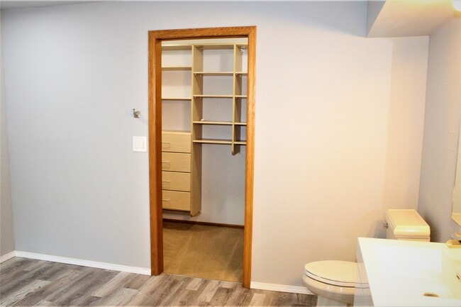 Building Photo - 321 Keach Ct