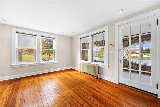 Building Photo - 28 Palmer Neck Rd