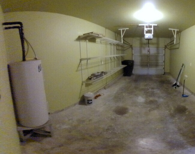 Building Photo - 103 Pinter Ct