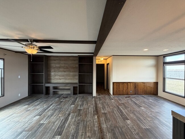 Building Photo - 2218 FM 665
