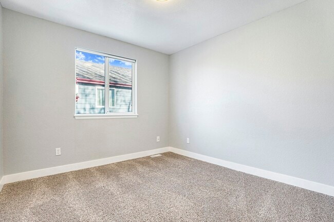 Building Photo - 11221 Jordan Ct