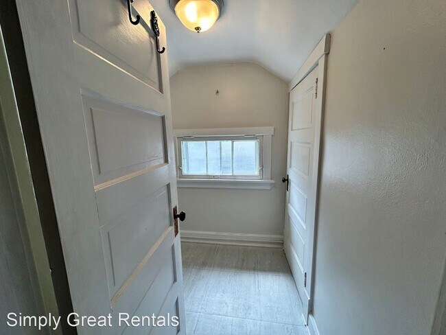 Building Photo - 3 br, 1.5 bath House - 1632 47th Street