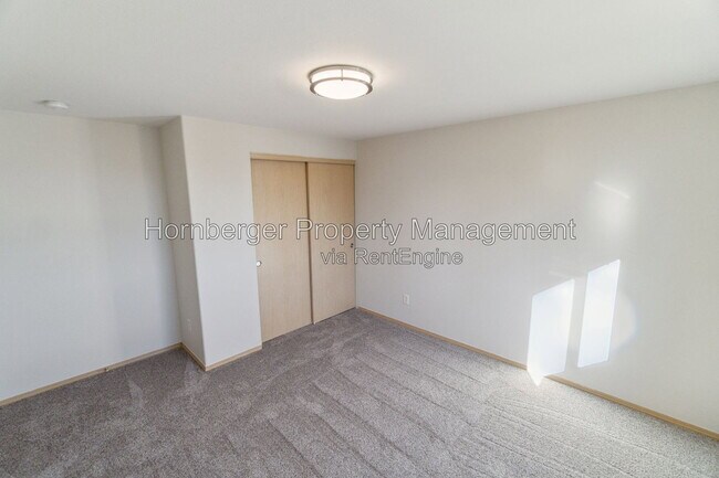 Building Photo - 509 S Joslin Pl