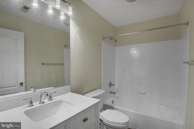 Building Photo - 4000 Estevez Ct