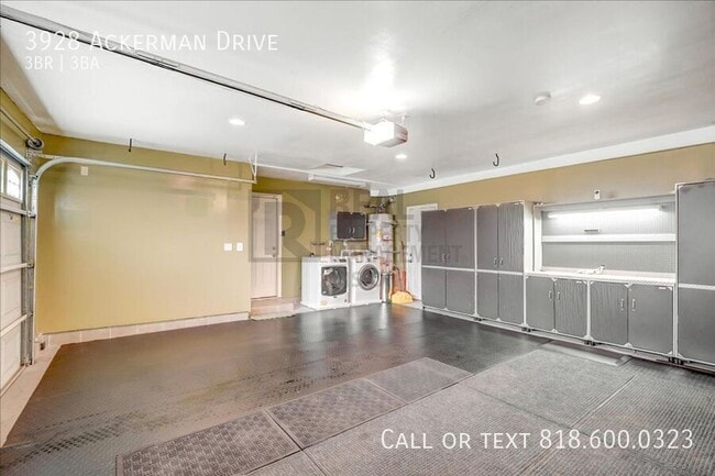 Building Photo - 3928 Ackerman Dr