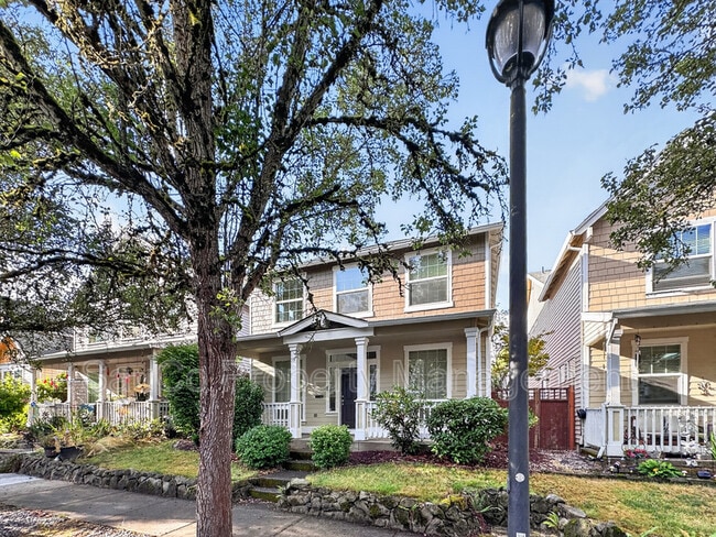 Building Photo - 5605 NE Caddis Dr